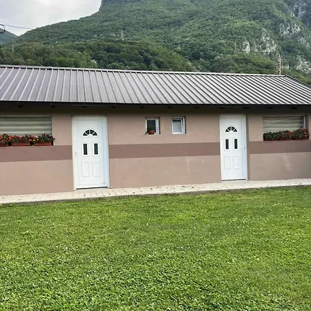 Apartmane Savic * Perucac
